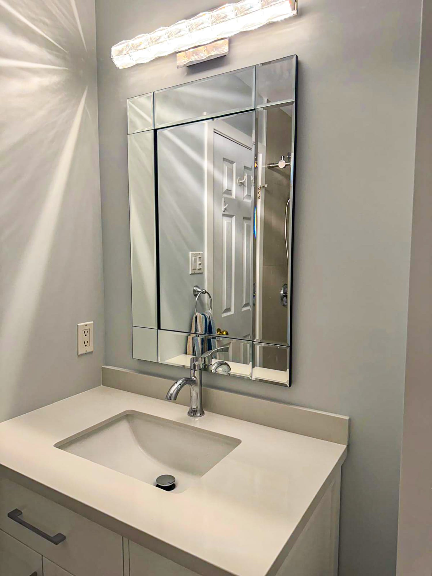 Tub-to-Shower Conversion in Nepean – Practical Solutions for Small Spaces