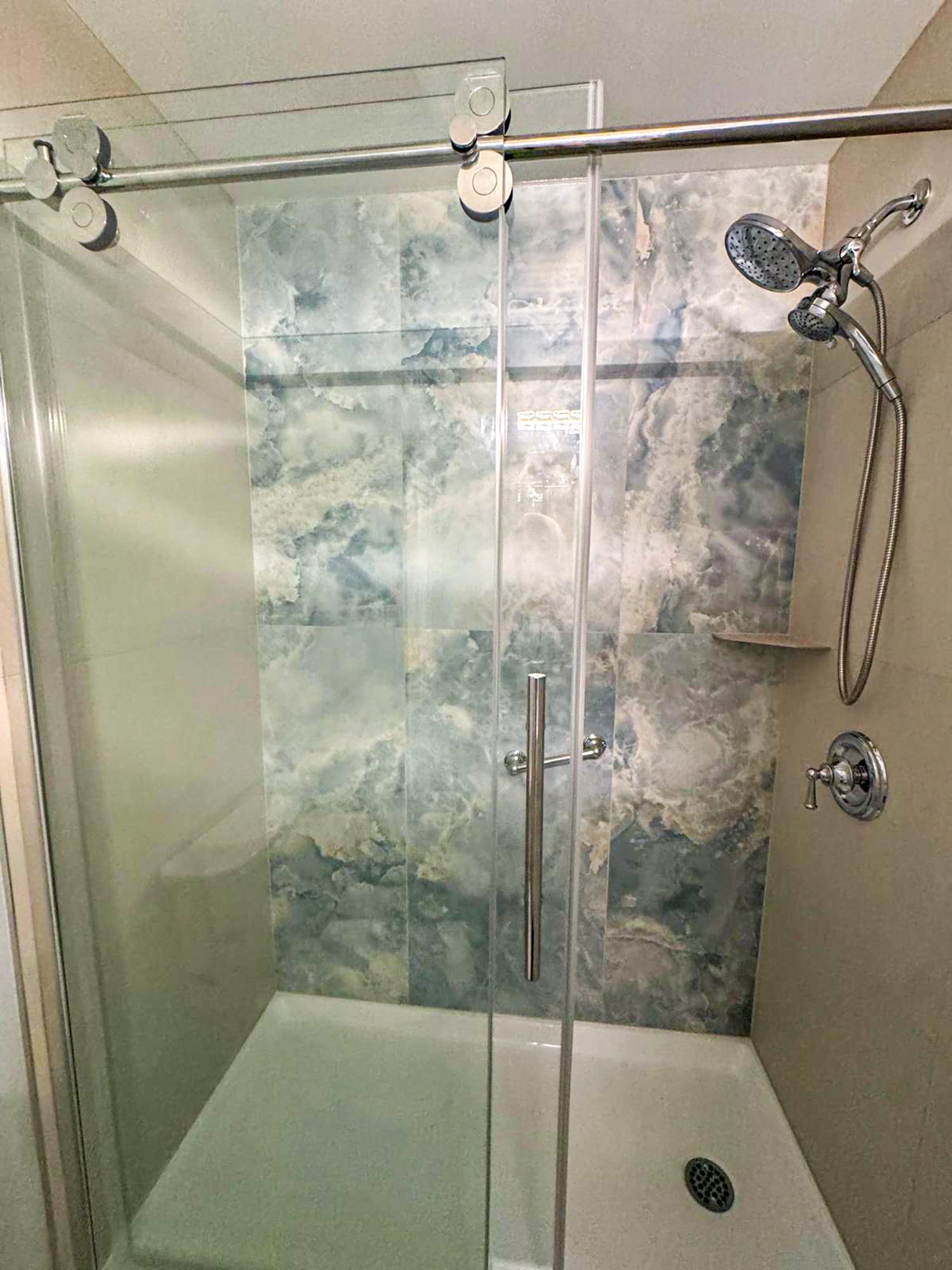 Tub-to-Shower Conversion in Nepean – Practical Solutions for Small Spaces