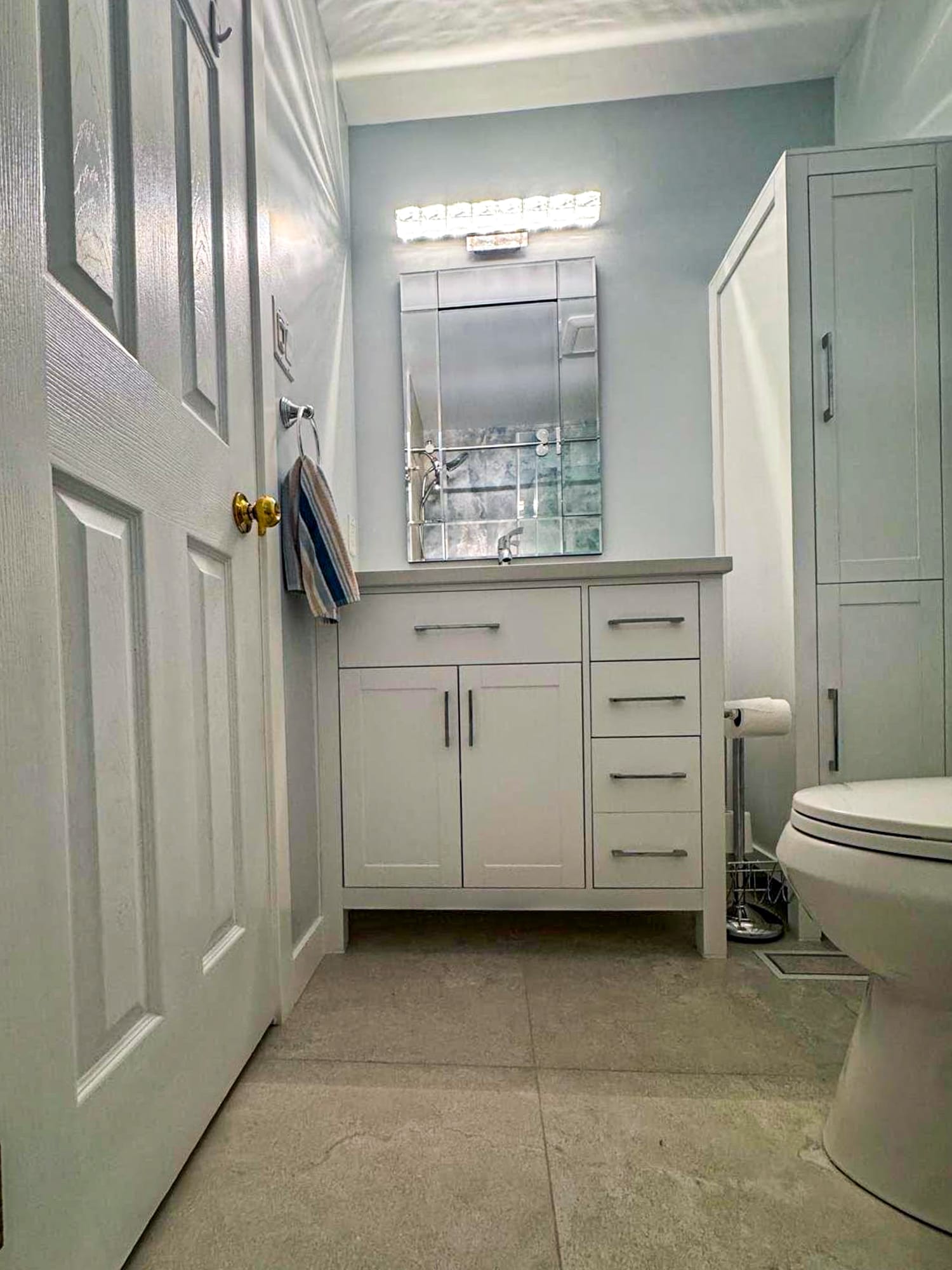 Tub-to-Shower Conversion in Nepean – Practical Solutions for Small Spaces