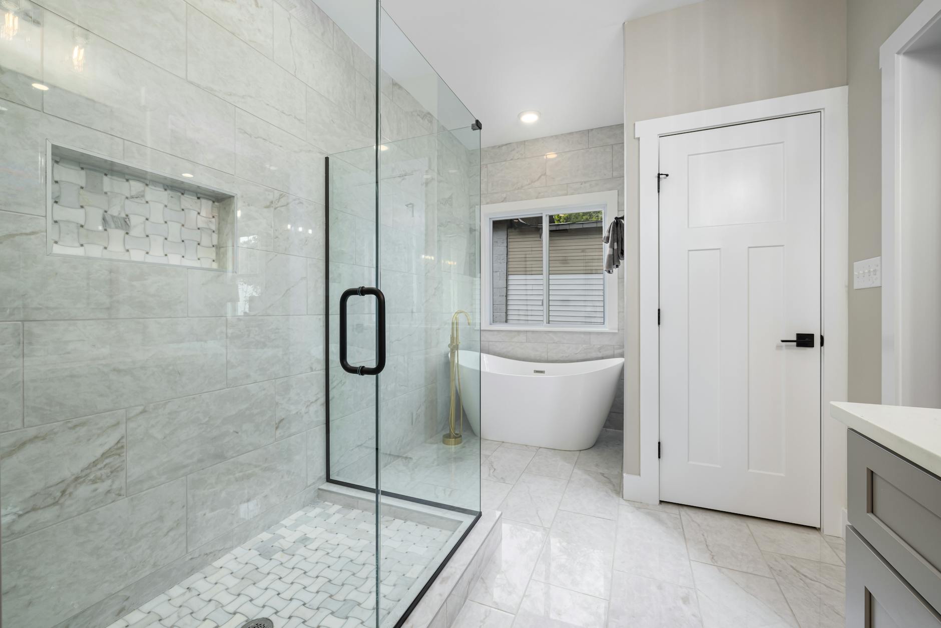 What to Look for in an Ottawa Bathroom Contractor Before You Hire