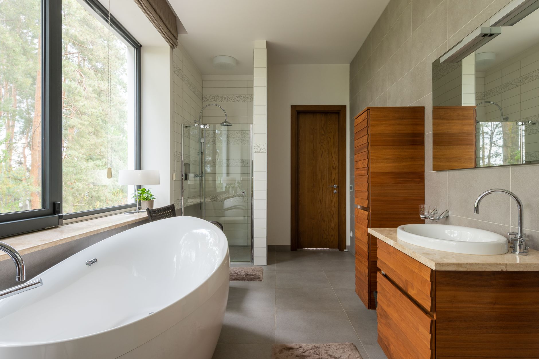 Planning a Fall Bathroom Renovation in Ottawa? Here’s When to Book
